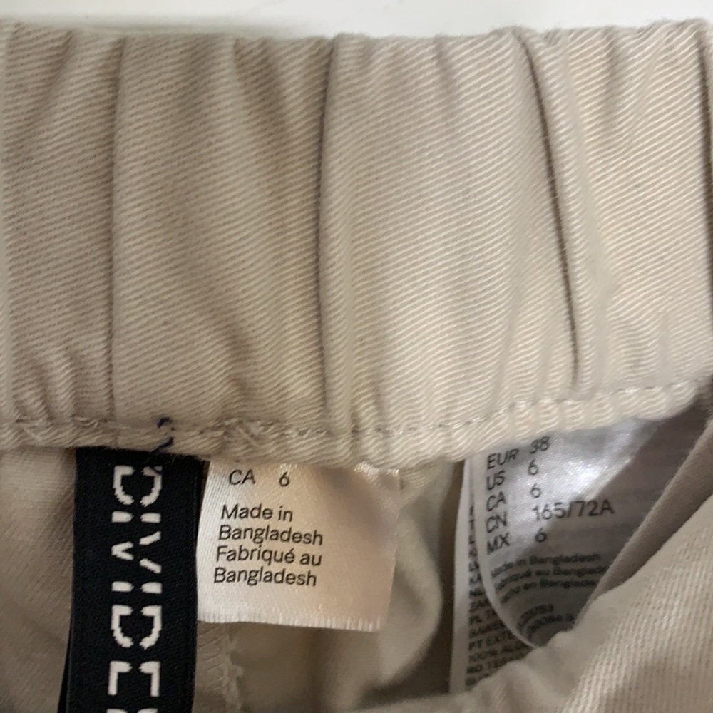 Divided H&M pull on stone khaki cargo pants elastic waist US size 6 casual - Picture 4 of 5